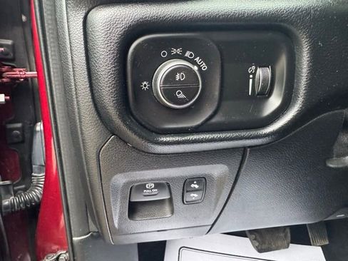 Used 2021 RAM 1500 Big Horn image 16
