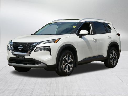 Certified 2023 Nissan Rogue SV w/ SV Premium B Package AWD/4WD image 3