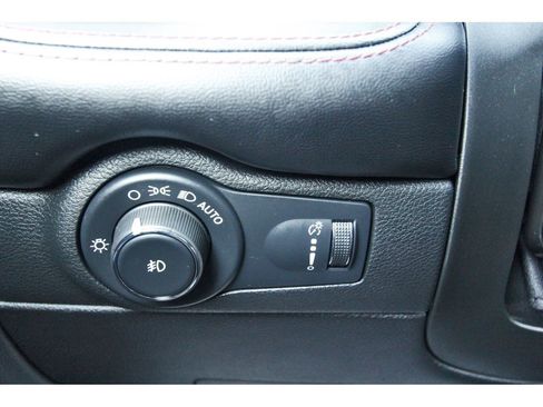 Used 2022 Dodge Durango R/T w/ Blacktop Package image 19