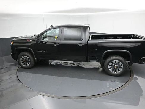 New 2025 Chevrolet Silverado 2500 Custom w/ Custom Value Package image 18