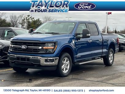 New 2025 Ford F150 XLT w/ Equipment Group 302A MID