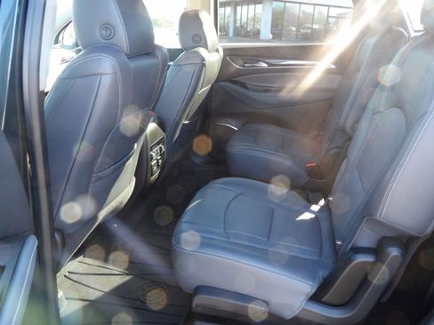 Used 2018 Buick Enclave Premium w/ Experience Buick Package image 10