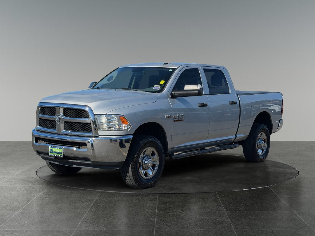 Used 2017 RAM 2500 Tradesman w/ Chrome Appearance Group AWD/4WD image 4