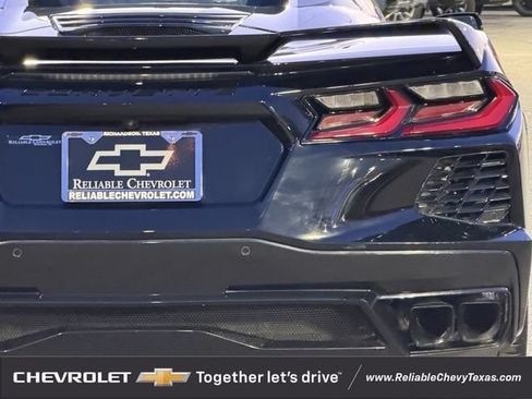 Used 2023 Chevrolet Corvette Stingray Preferred Conv w/ Z51 Performance Package RWD image 8