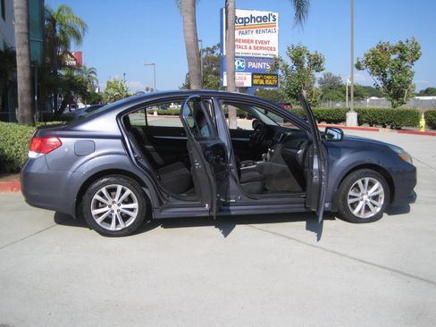 Used 2014 Subaru Legacy 2.5i Premium image 23