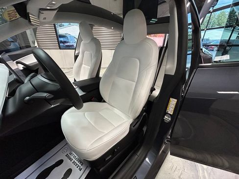 Used 2021 Tesla Model Y Performance AWD/4WD image 7
