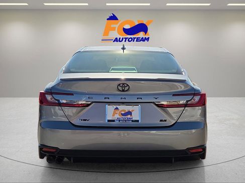 Used 2026 Toyota Camry SE w/ Multimedia Upgrade Package image 4