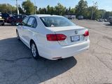 Used 2012 Volkswagen Jetta TDI image 3