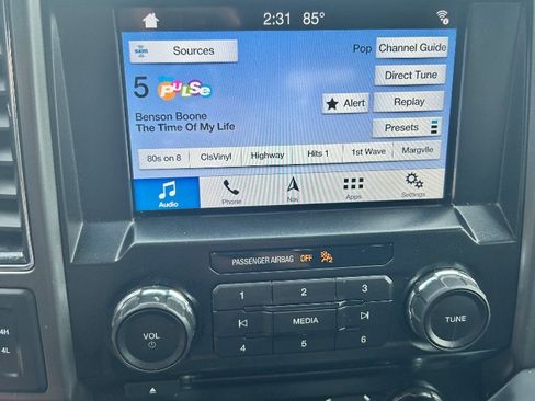 Used 2017 Ford F150 XLT w/ Equipment Group 302A Luxury AWD/4WD image 14