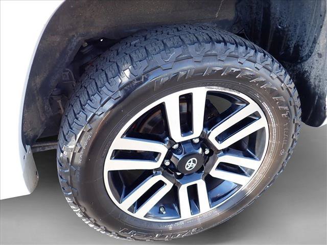 Used 2016 Toyota 4Runner Limited AWD/4WD image 7