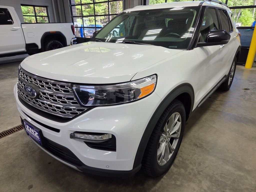 Used 2021 Ford Explorer Limited AWD/4WD image 5