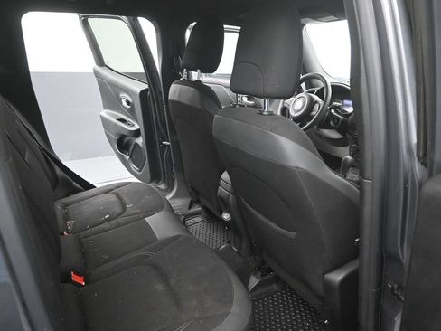 Used 2022 Jeep Renegade Altitude AWD/4WD image 22