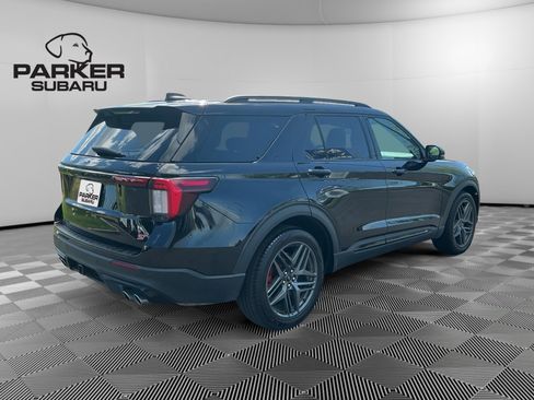 Used 2025 Ford Explorer ST AWD/4WD image 5