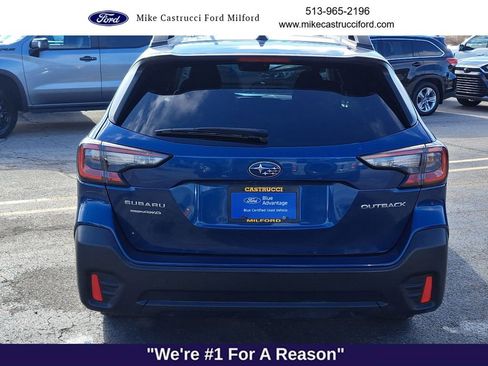 Used 2022 Subaru Outback Premium image 4