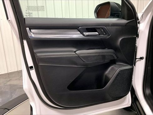 Used 2025 GMC Terrain Elevation AWD/4WD image 23