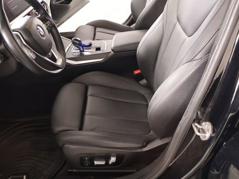 Used 2021 BMW 330i Sedan w/ Convenience Package RWD image 12