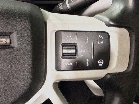 Used 2025 Land Rover Defender 110 S AWD/4WD image 15