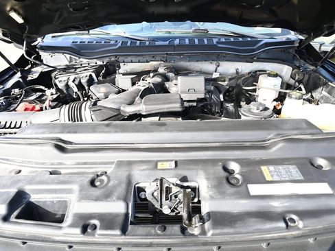 Used 2021 Ford F250 XLT w/ Camper Package image 16