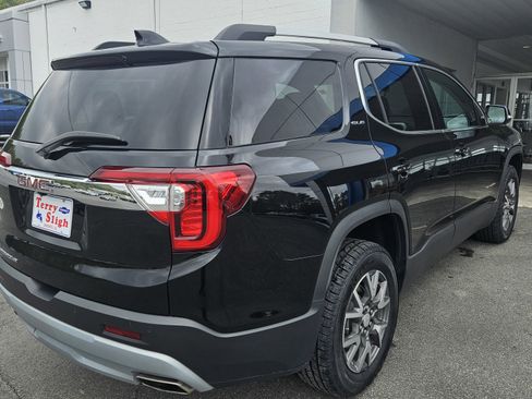 Used 2023 GMC Acadia SLE w/ Driver Convenience Package FWD image 6