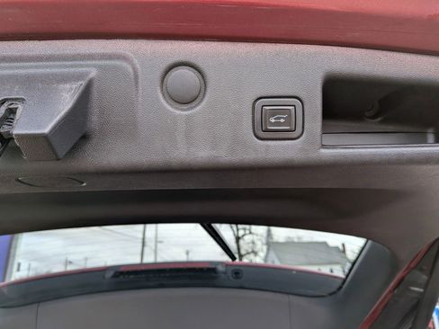 Used 2020 Chevrolet Equinox LT image 23