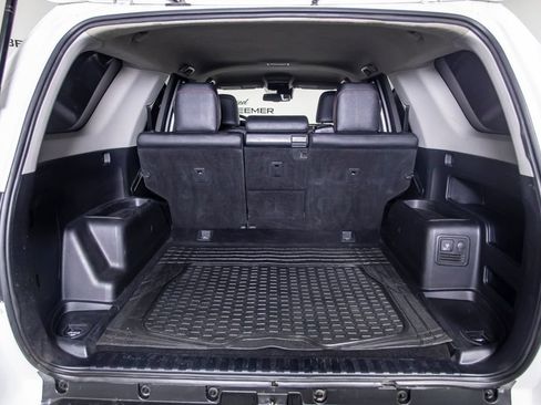 Used 2021 Toyota 4Runner TRD Off-Road Premium AWD/4WD image 8