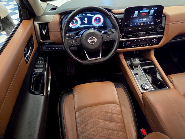 Used 2024 Nissan Pathfinder Platinum AWD/4WD image 21