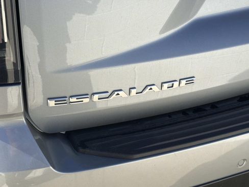 Certified 2025 Cadillac Escalade Sport image 7