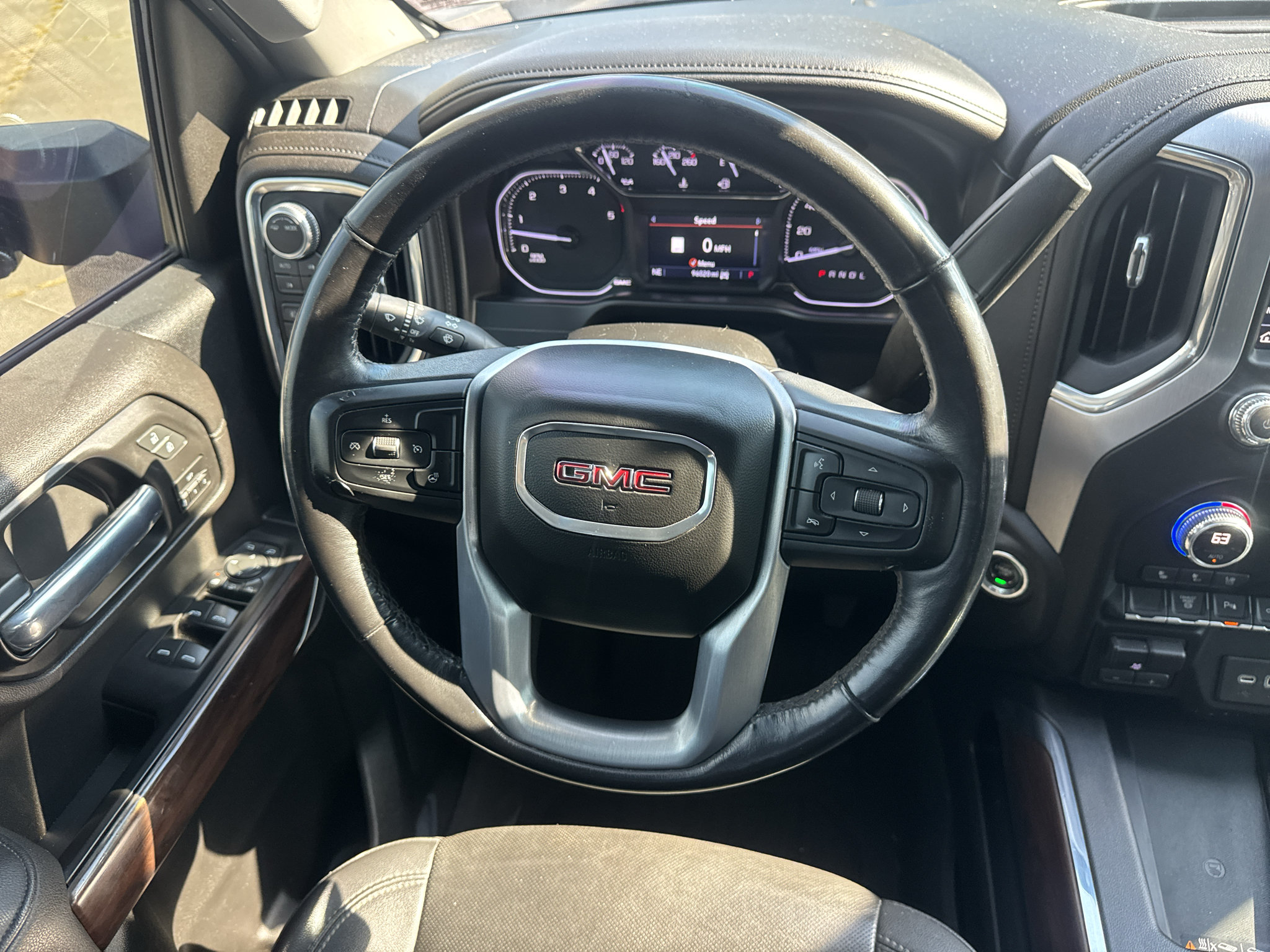 Used 2021 GMC Sierra 2500 SLT w/ SLT Premium Package AWD/4WD image 13
