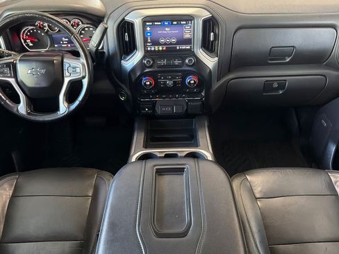 Used 2020 Chevrolet Silverado 1500 RST AWD/4WD image 3