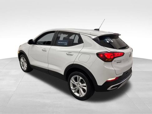 Used 2023 Buick Encore GX Preferred w/ Cold Weather Comfort Package FWD image 4