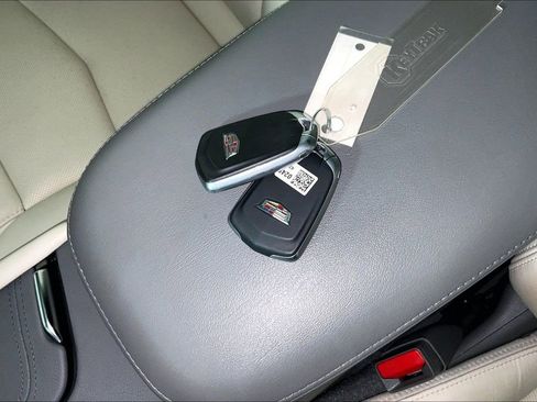 Used 2019 Cadillac XT5 Luxury image 14