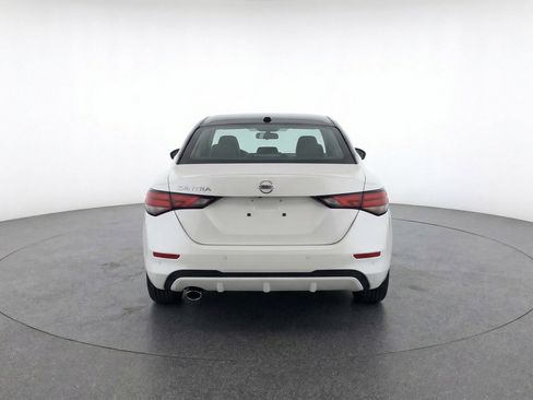 Used 2025 Nissan Sentra S image 7