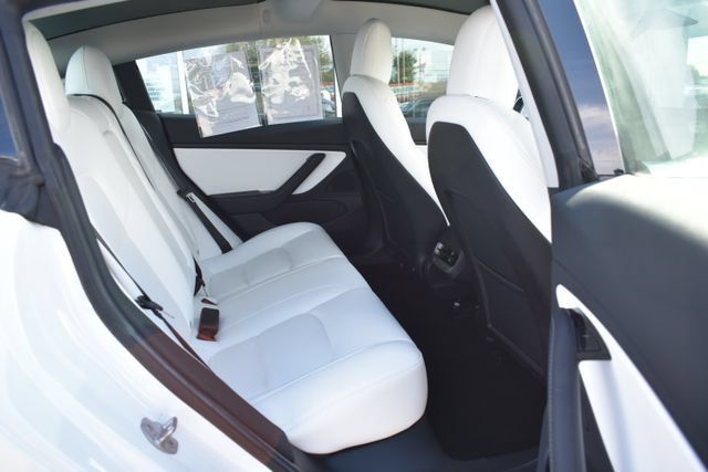 Used 2020 Tesla Model 3 Standard Range Plus RWD image 35