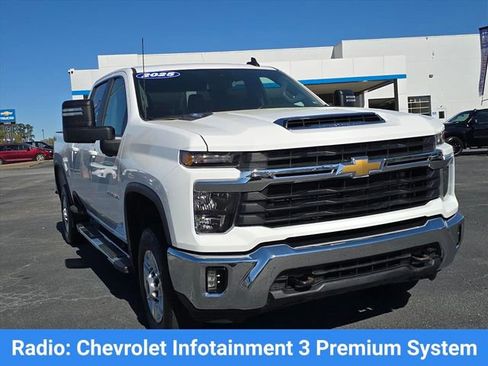 Certified 2025 Chevrolet Silverado 2500 LT w/ Convenience Package image 11