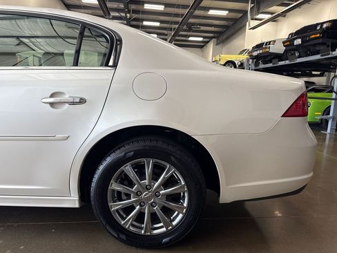 Used 2011 Buick Lucerne CXL image 43