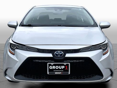 Used 2021 Toyota Corolla LE FWD image 4
