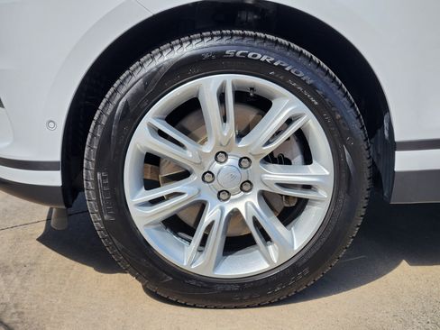 Certified 2026 Land Rover Range Rover Velar S image 11