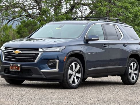 Certified 2023 Chevrolet Traverse LT w/ LT Premium Package image 8