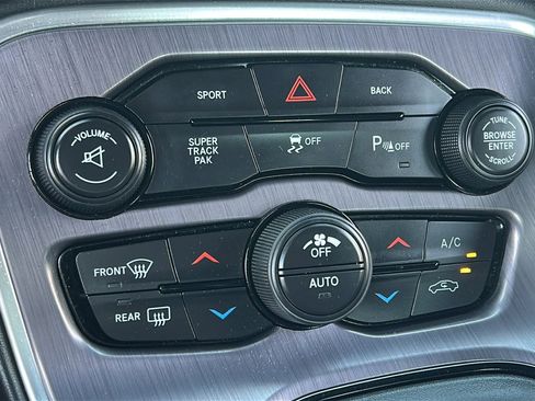 Used 2016 Dodge Challenger R/T Scat Pack RWD image 23