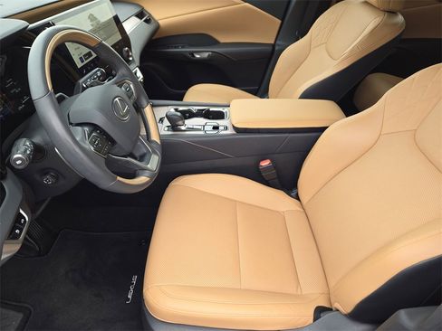 Used 2025 Lexus RX 350 Premium w/ Convenience Package image 13