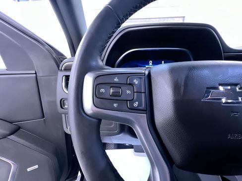Used 2023 Chevrolet Tahoe Z71 w/ Luxury Package AWD/4WD image 19