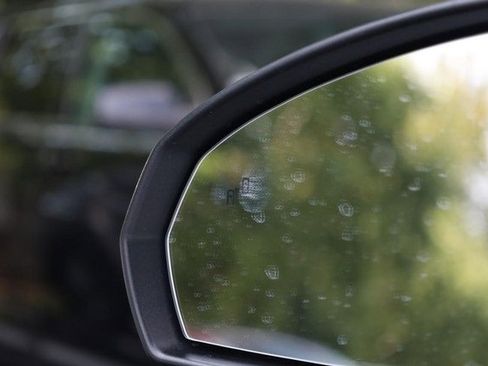 New 2025 Volkswagen Taos S image 19