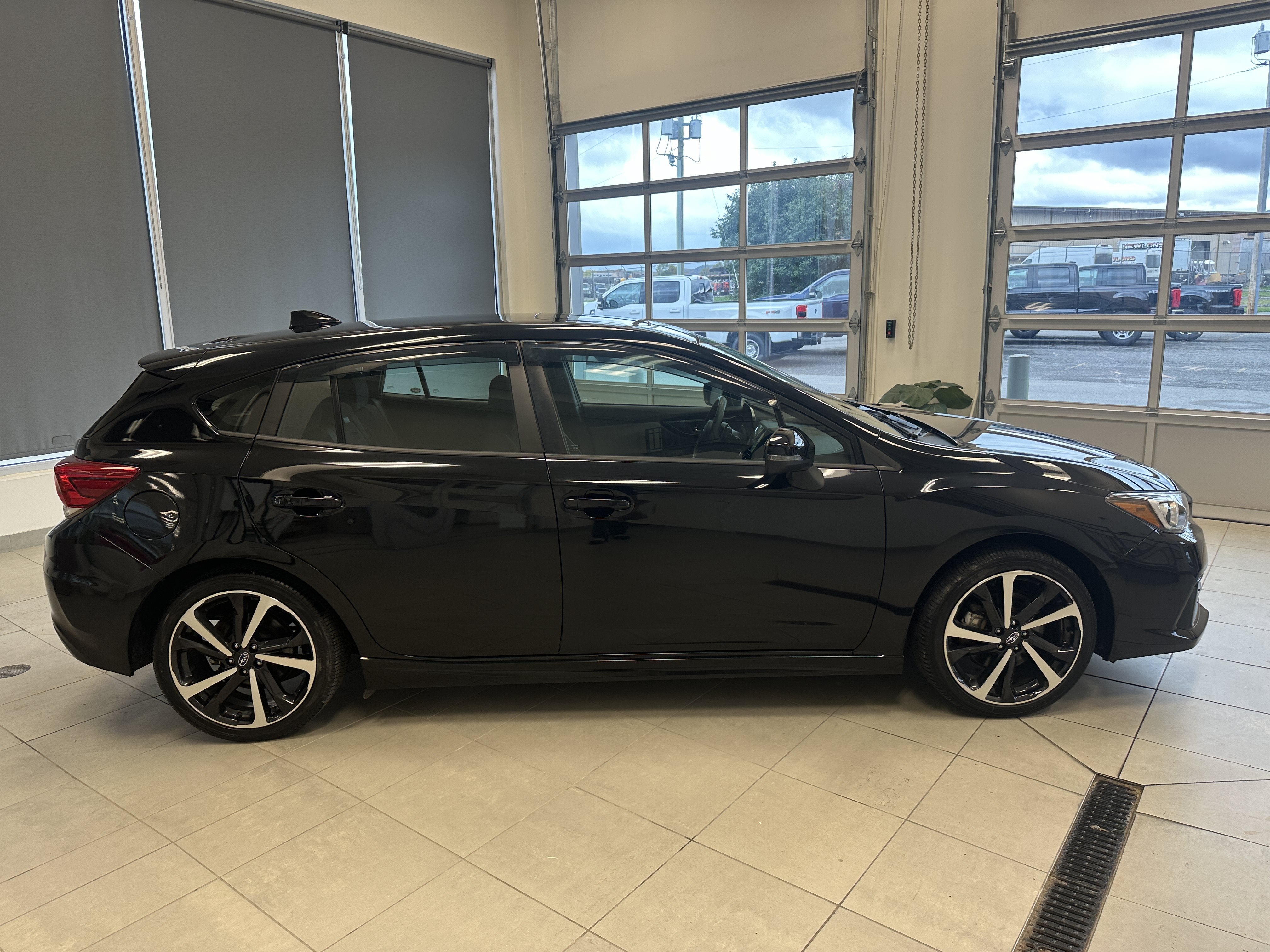 Used 2023 Subaru Impreza 2.0i Sport AWD/4WD image 6