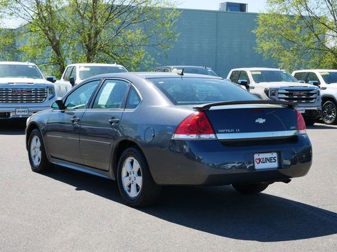Used 2010 Chevrolet Impala LT w/ Luxury Edition Package FWD image 7