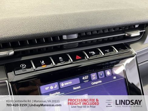 New 2025 Jeep Grand Cherokee Altitude AWD/4WD image 42
