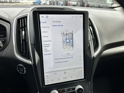 Certified 2022 Ford Edge Titanium image 21