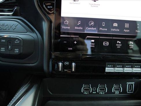 New 2025 RAM 2500 Limited image 20