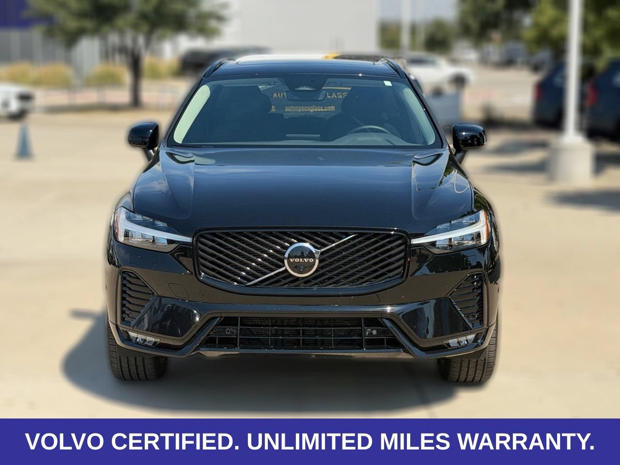 Certified 2026 Volvo XC60 B5 Plus AWD/4WD image 3