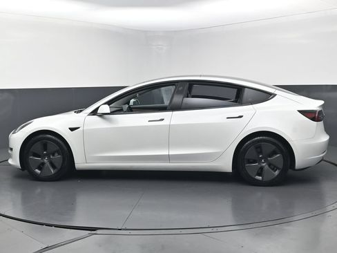 Used 2023 Tesla Model 3 Standard Range RWD image 7