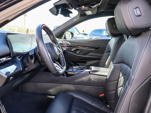 Used 2025 BMW i5 M60 w/ Executive Package image 16